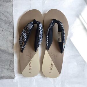 TOMS Piper Flip Flops